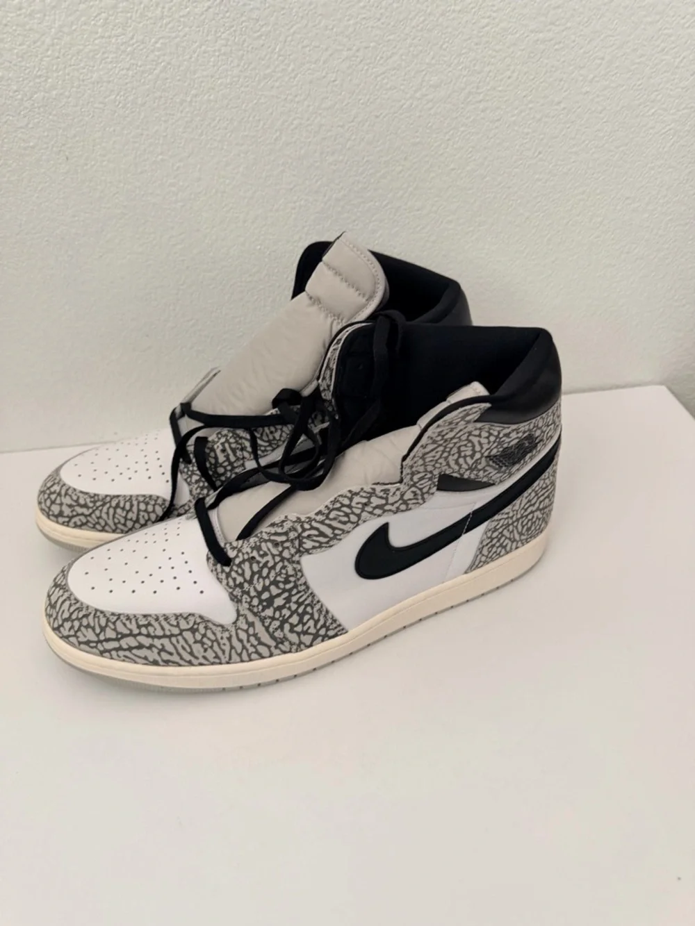 Nike Air Jordan 1 Retro High OG Elephant Print DZ5485-052 Size 18 Black White